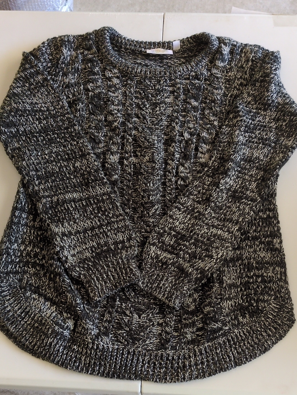 RD Style Marled Black and White Cable Knit Crew Sweater